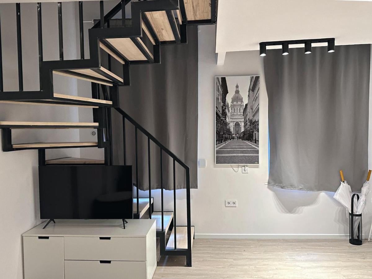 Jobelhome Blaha Apartment Βουδαπέστη Εξωτερικό φωτογραφία